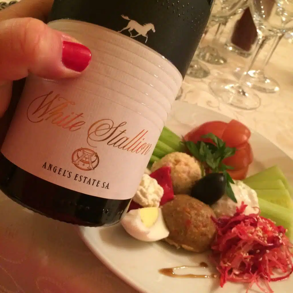 White Stallion - Angelus - chard viognier sb