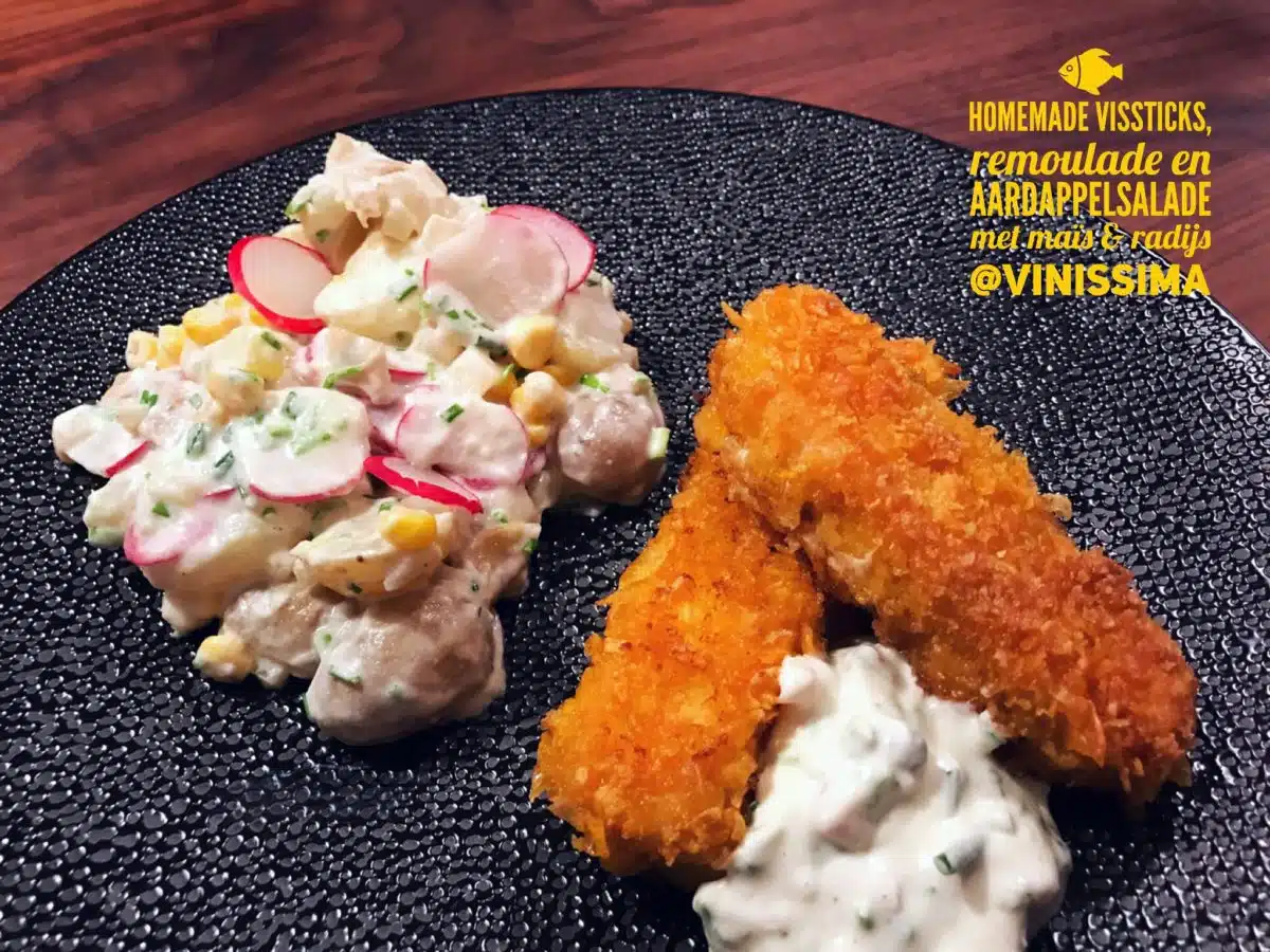 homemade vissticks en aardappelsalade