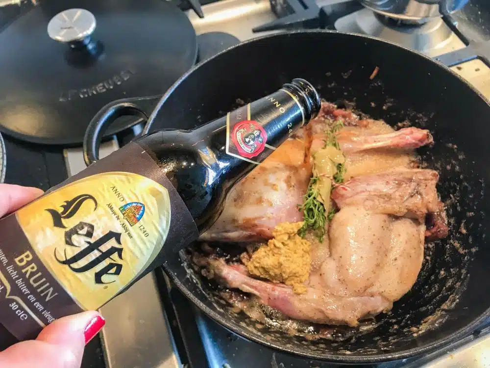 konijn met pruimen en Leffe bier