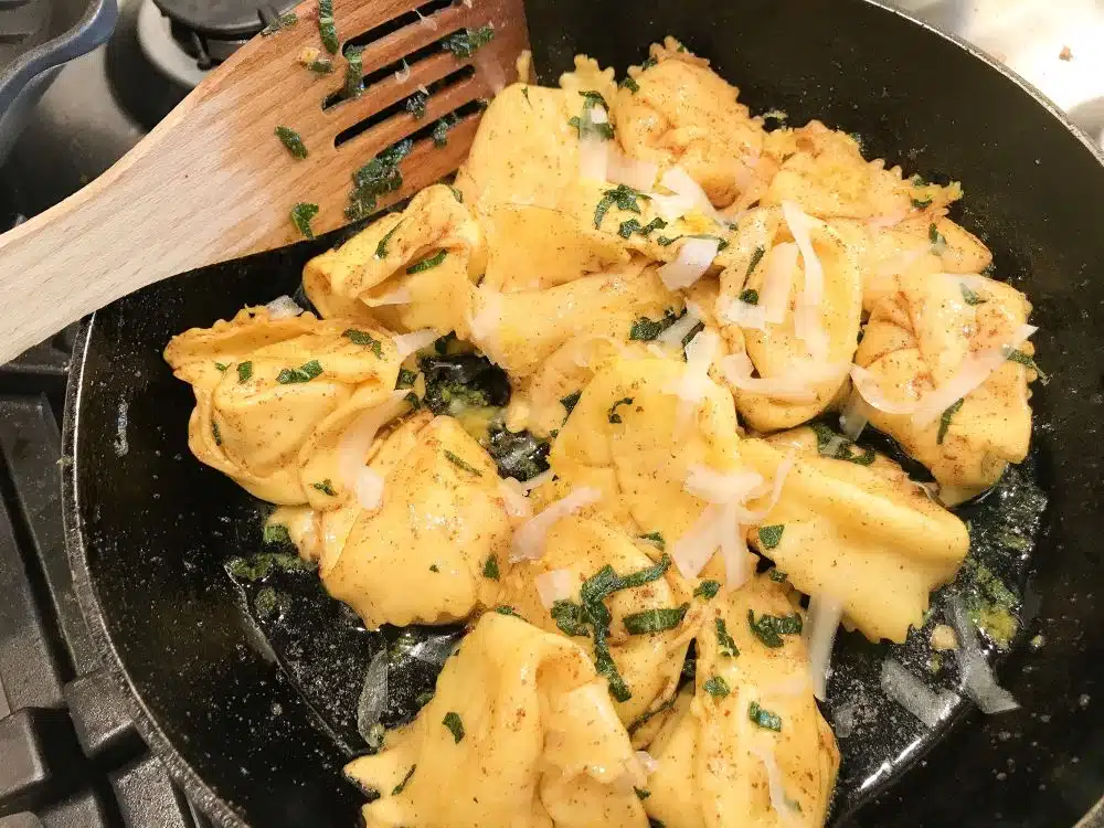 tortelloni met boter en salie