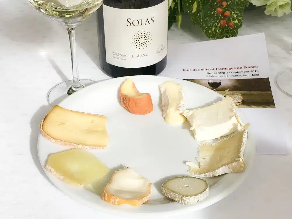 Wittekorstkaas en grenache blanc Solas Laurent Miquel