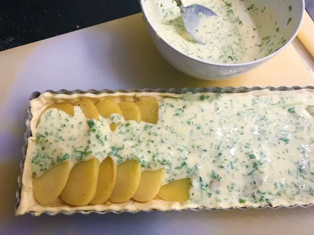 aardappel-uientaart beleggen