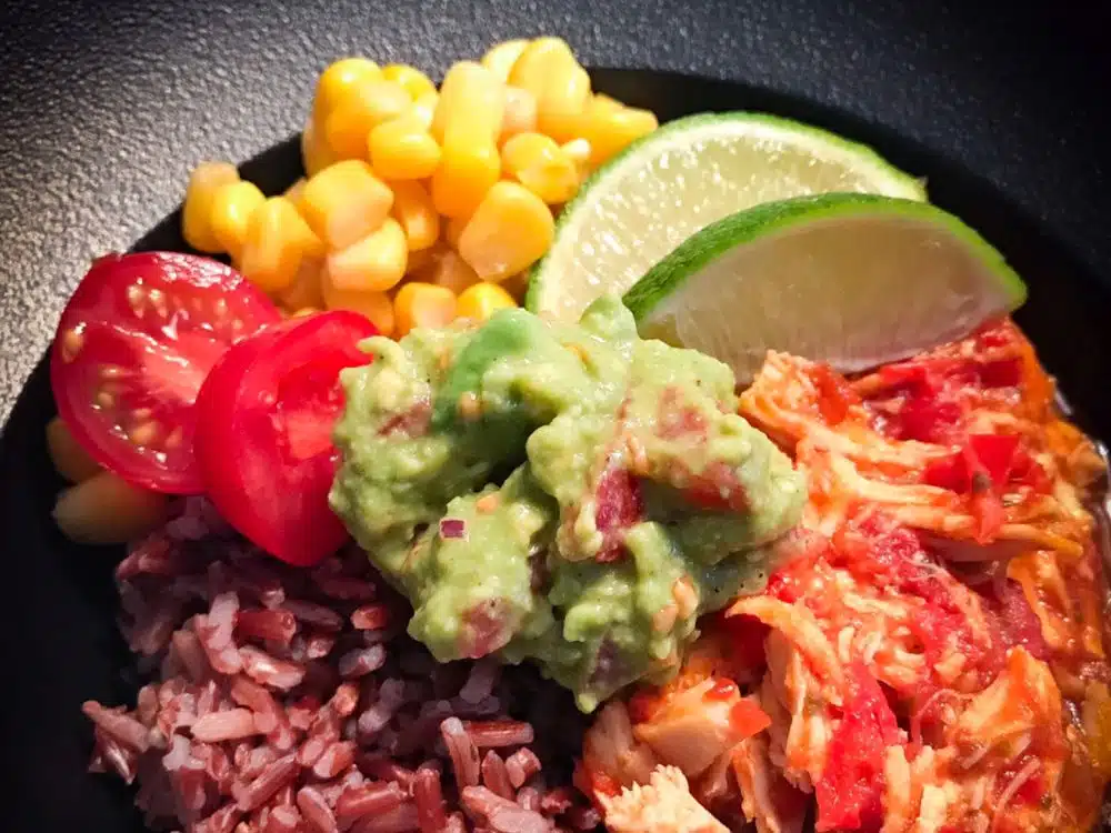tinga poblana de pollo met rode puntpaprika tinga poblana de pollo met rode puntpaprika