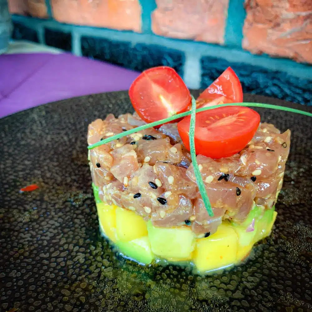 tonijntartaar met mango-avocadosalsa