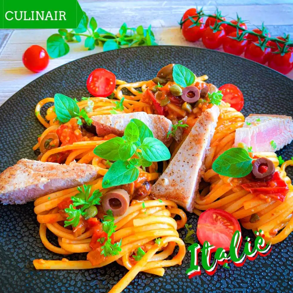 Pasta alla puttanesca met verse tonijn
