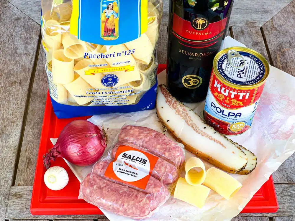 ingrediënten pacchieri met pikante worst