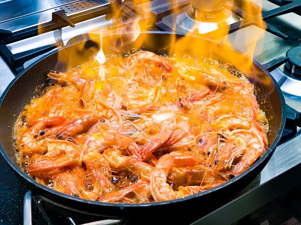 Gambas met brandy flamberen
