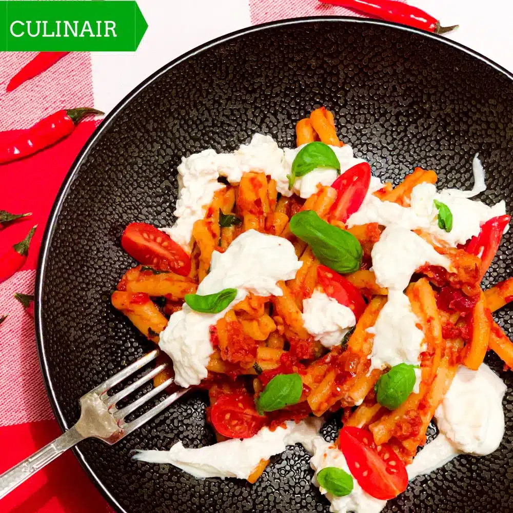 Pasta met nduja en burrata