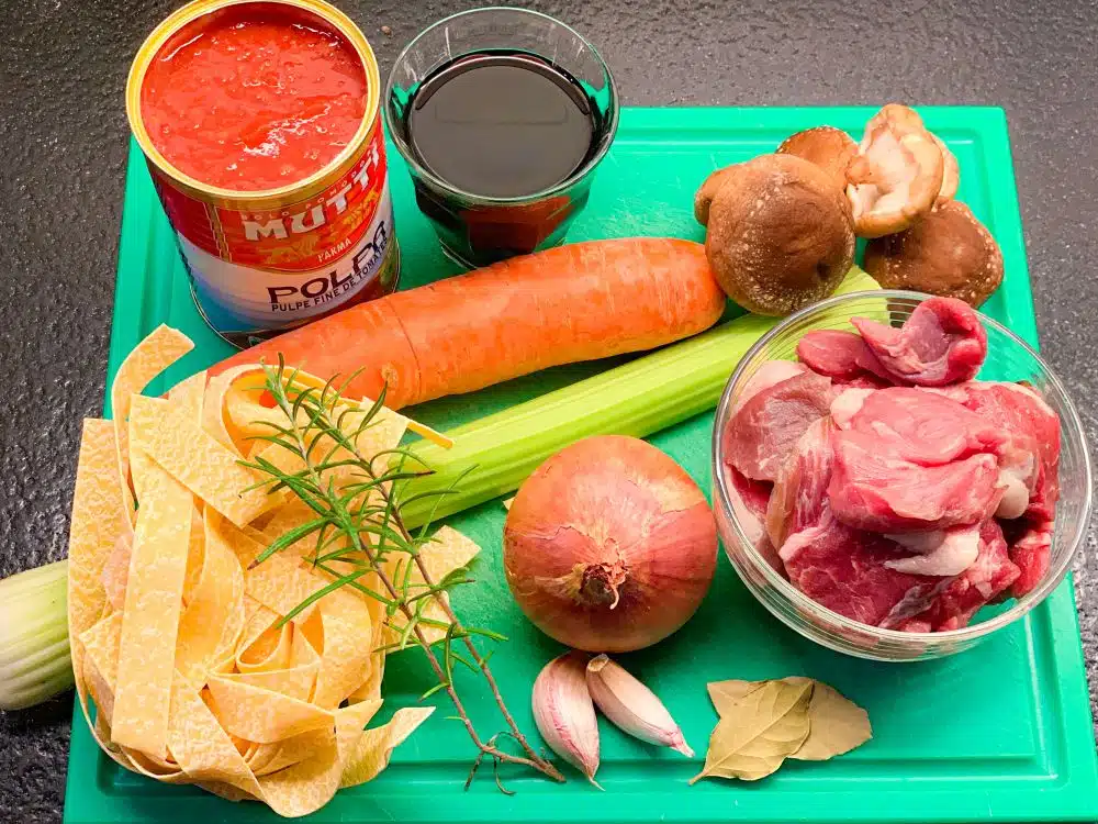 Ingrediënten ragù di cinghiale