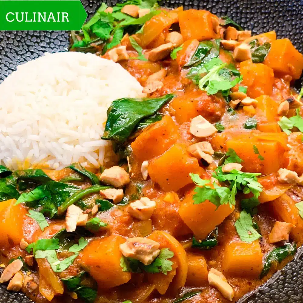 Pompoencurry met kokos en spinazie
