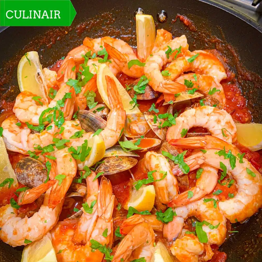 Portugese cataplana met vongole en gamba's