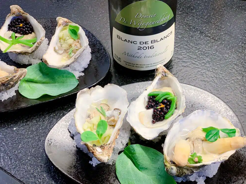 Blanc de blancs Domein de Wijngaardsberg bij oesters