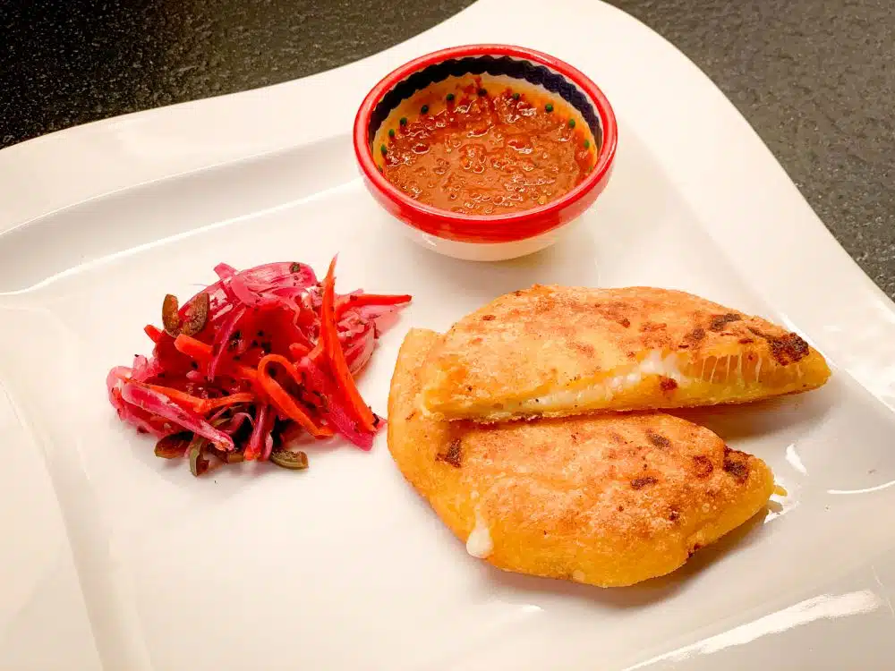 Vegetarische pupusa met kaas Vegetarische pupusa met kaas