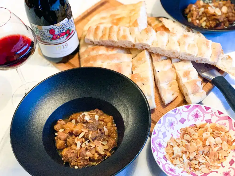 Tajine kalfsvlees en kweeperen met Turks brood