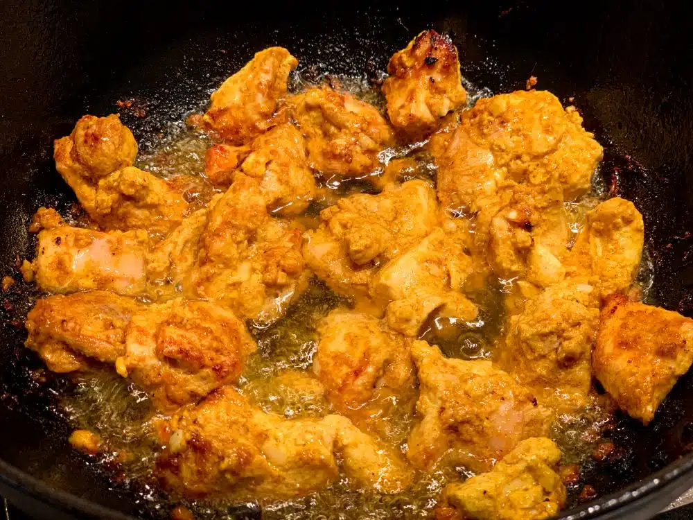 Butter chicken eerst aanbraden Butter chicken eerst aanbraden