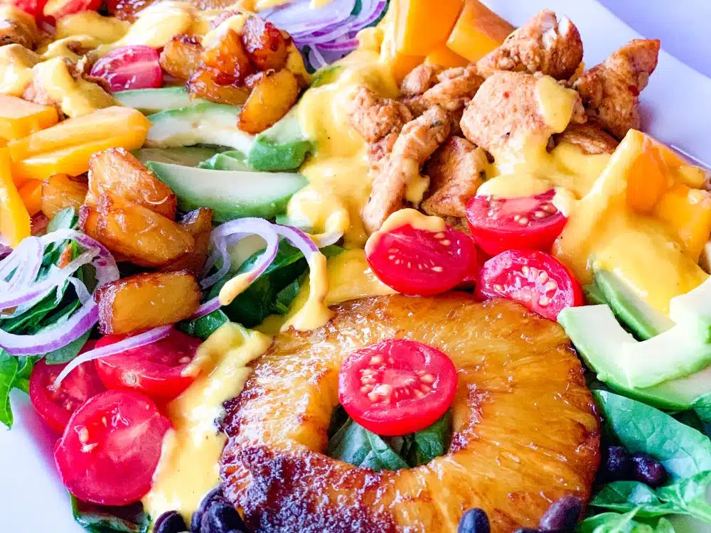 Caraïbische salade met mangodressing Caraïbische salade met mangodressing