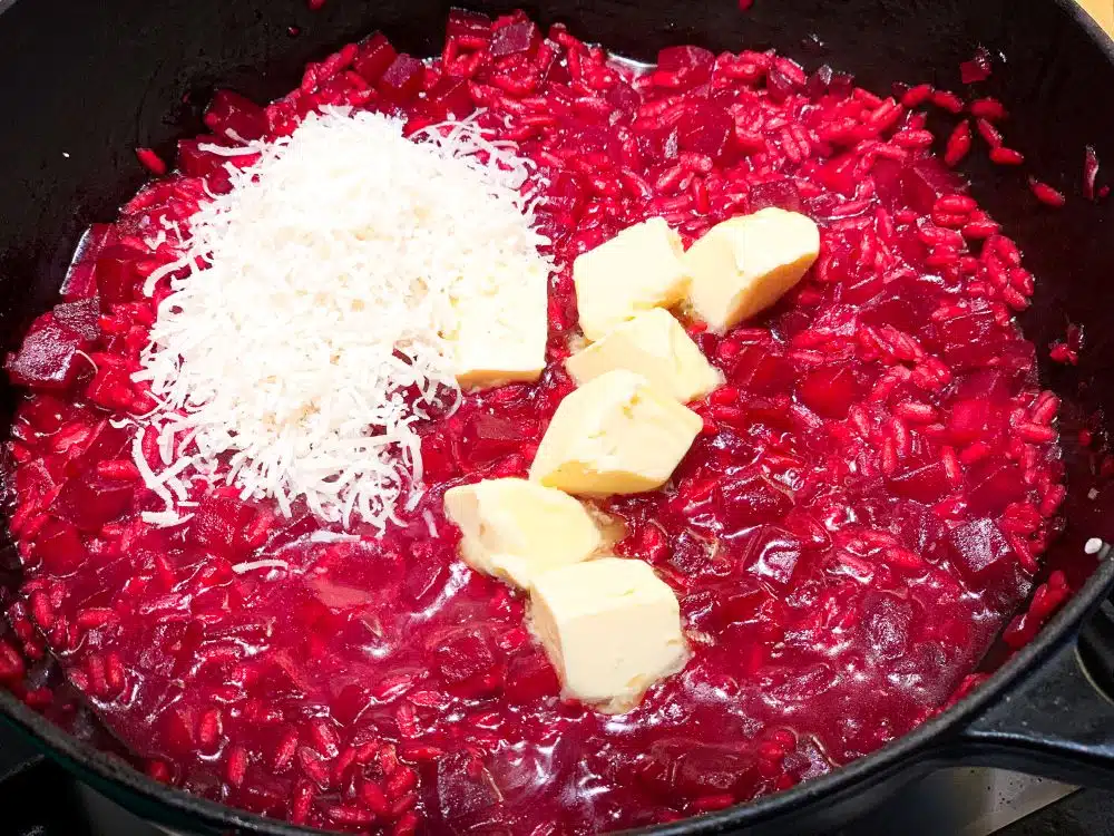 Bietenrisotto – Parmezaanse kaas en roomboter Bietenrisotto - Parmezaanse kaas en roomboter