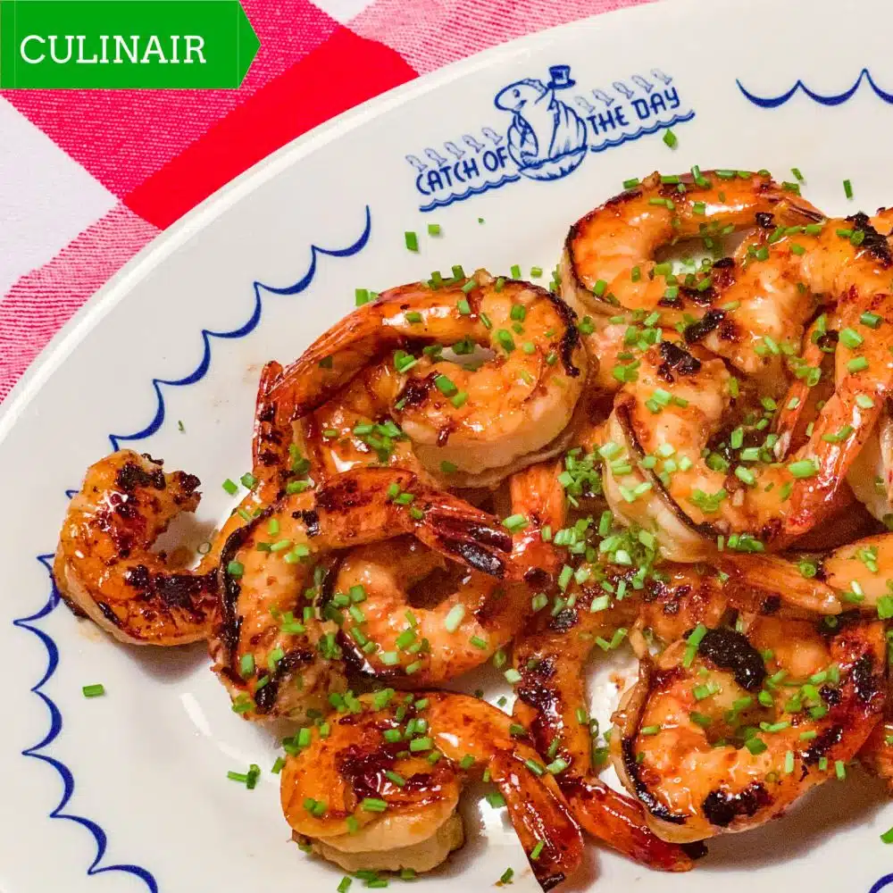 Spiced rum-glazed shrimps