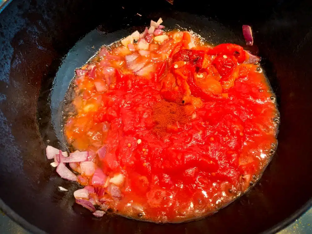 Tomaten-paprikasoep maken