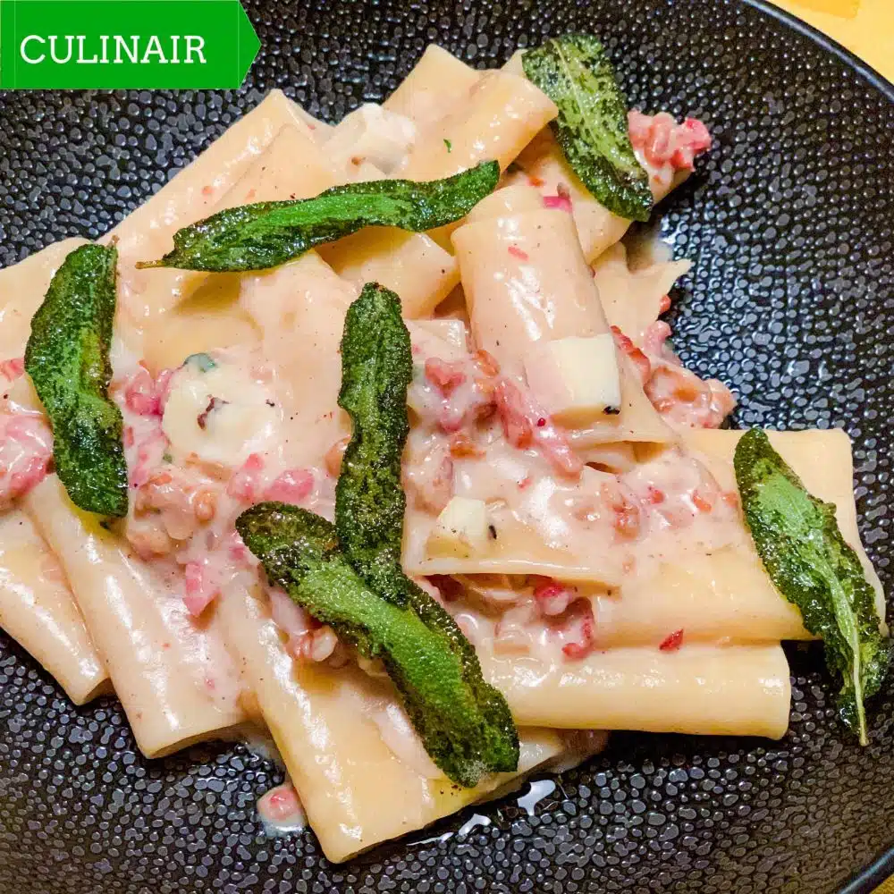 pasta met spekjes en truffeltaleggio