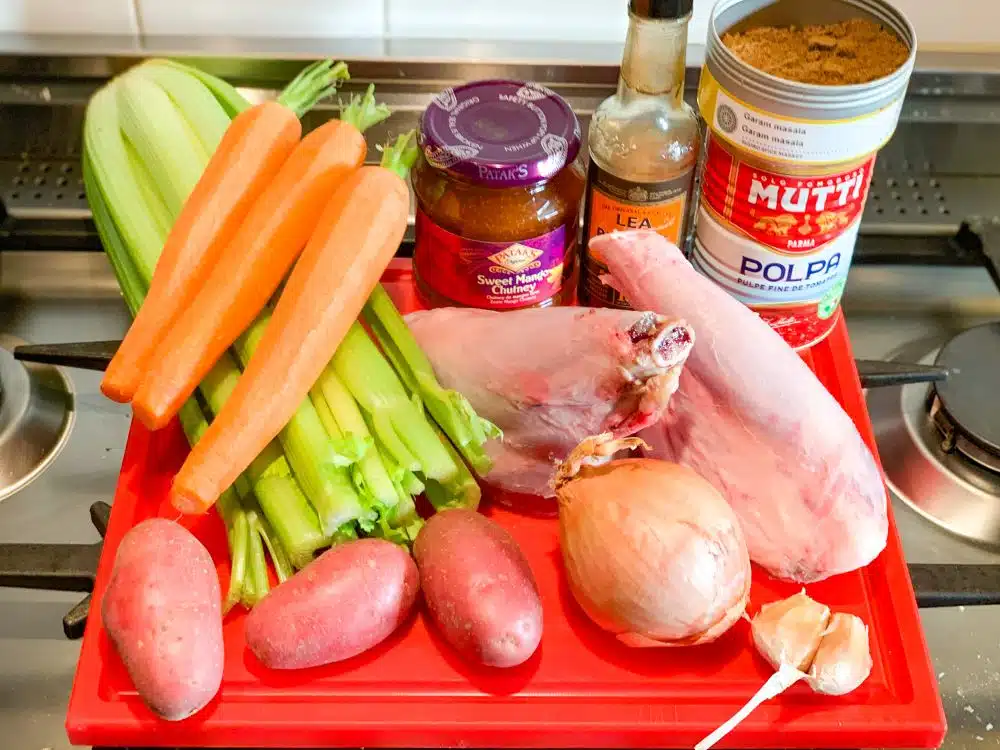 Ingrediënten Zuid-Afrikaanse lamsschenkel potjie Ingrediënten Zuid-Afrikaanse lamsschenkel potjie