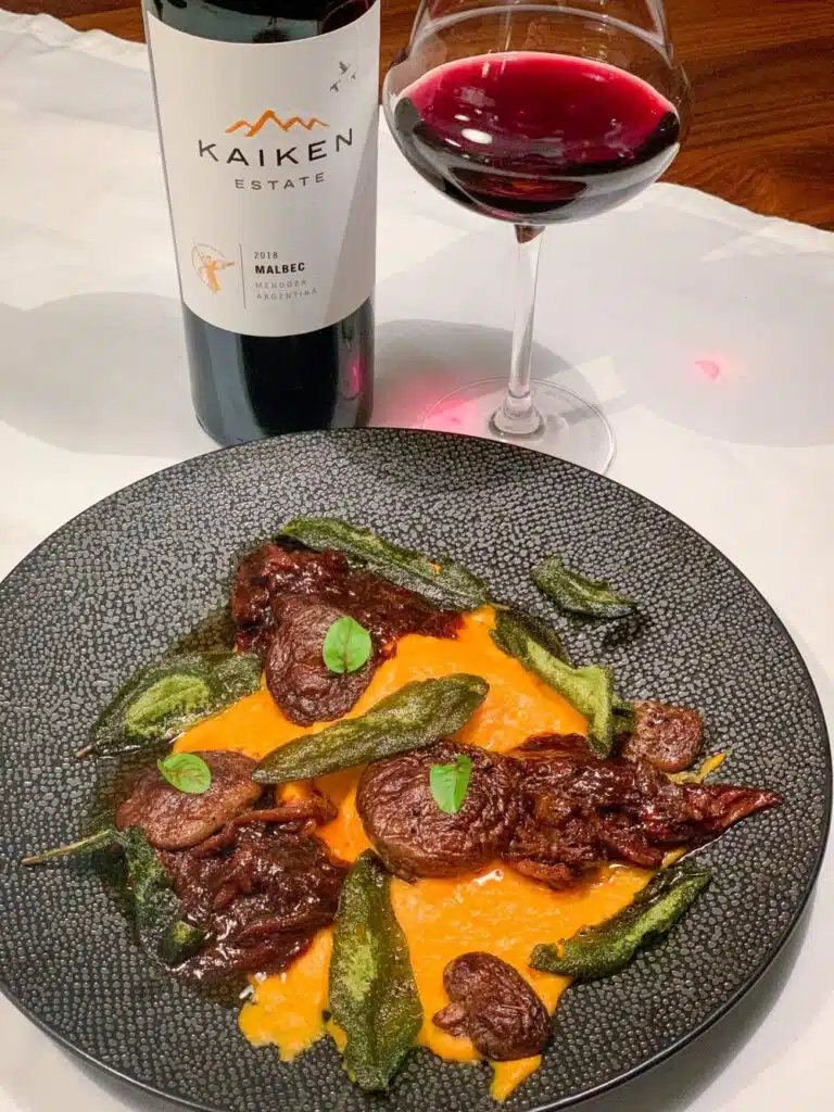 Pulled everzwijn met Kaiken malbec Pulled everzwijn met Kaiken malbec