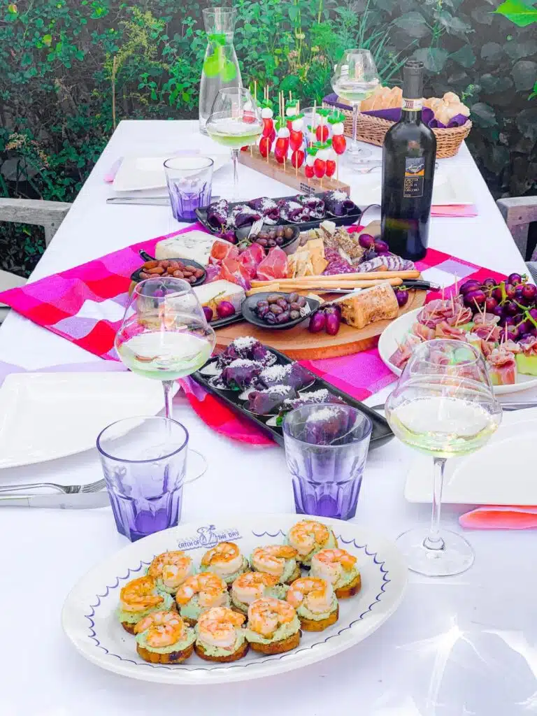 Aperitivo Italiano met Italiaanse specialiteoten en zelfgemaakte hapjes