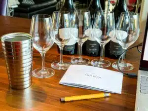 vijf wijnen van Cantina Tramin proeven