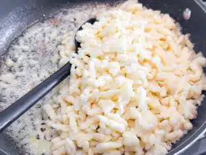 Spätzle opbakken Spätzle opbakken