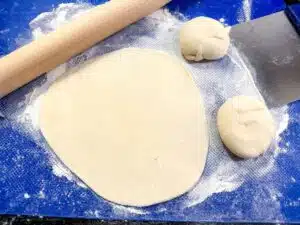 Chinese pannenkoekjes maken van bloem en water