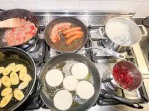 Colombiaanse bandeja paisa maken Colombiaanse bandeja paisa maken