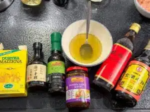 ingrediënten voor de saus van Kip Kung Pao