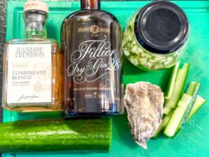 ingrediënten voor oesters met gin en komkommer