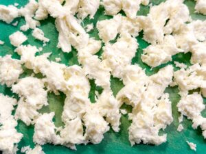 mozzarella scheuren als alternatief voor cheddar-wrongel