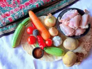 ingrediënten Tharīd met kip ingrediënten Tharīd met kip