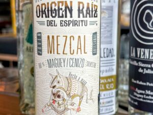 mezcal van Origen Raíz del Espiritu van 100% maguey uit Durango