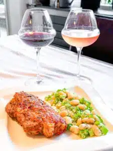 Turkse lamskarbonade met rosé en rode wijn