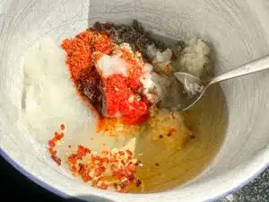 marinade maken voor Turkse lamskarbonades marinade maken voor Turkse lamskarbonades