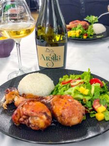 viognier bij Reef Chicken met mangochutney en bruine rum