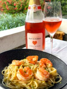 champagne brut rosé van Guy de Forez bij pasta met beurre rosé